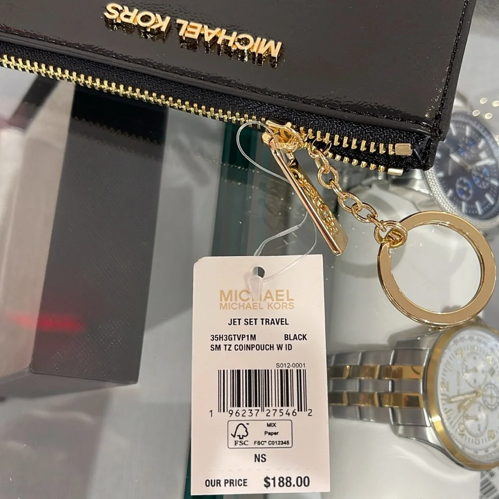 MICHAEL KORS
Jet Set Travel Small Top Zip Coin Pouch With ID
Black 
NWT - Picture 7 of 16